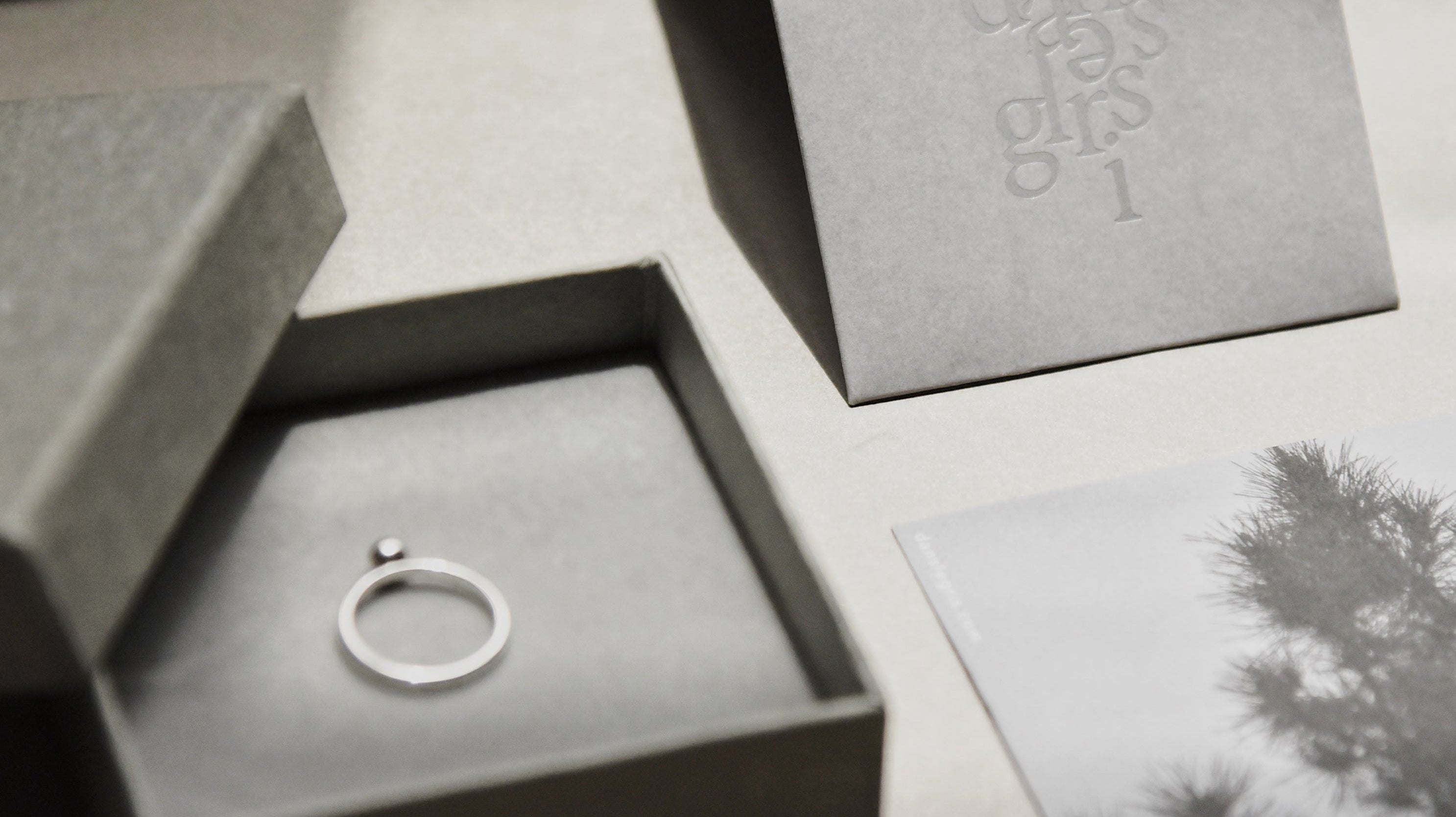 White Gold vs. Sterling Silver: Which is Better for You?