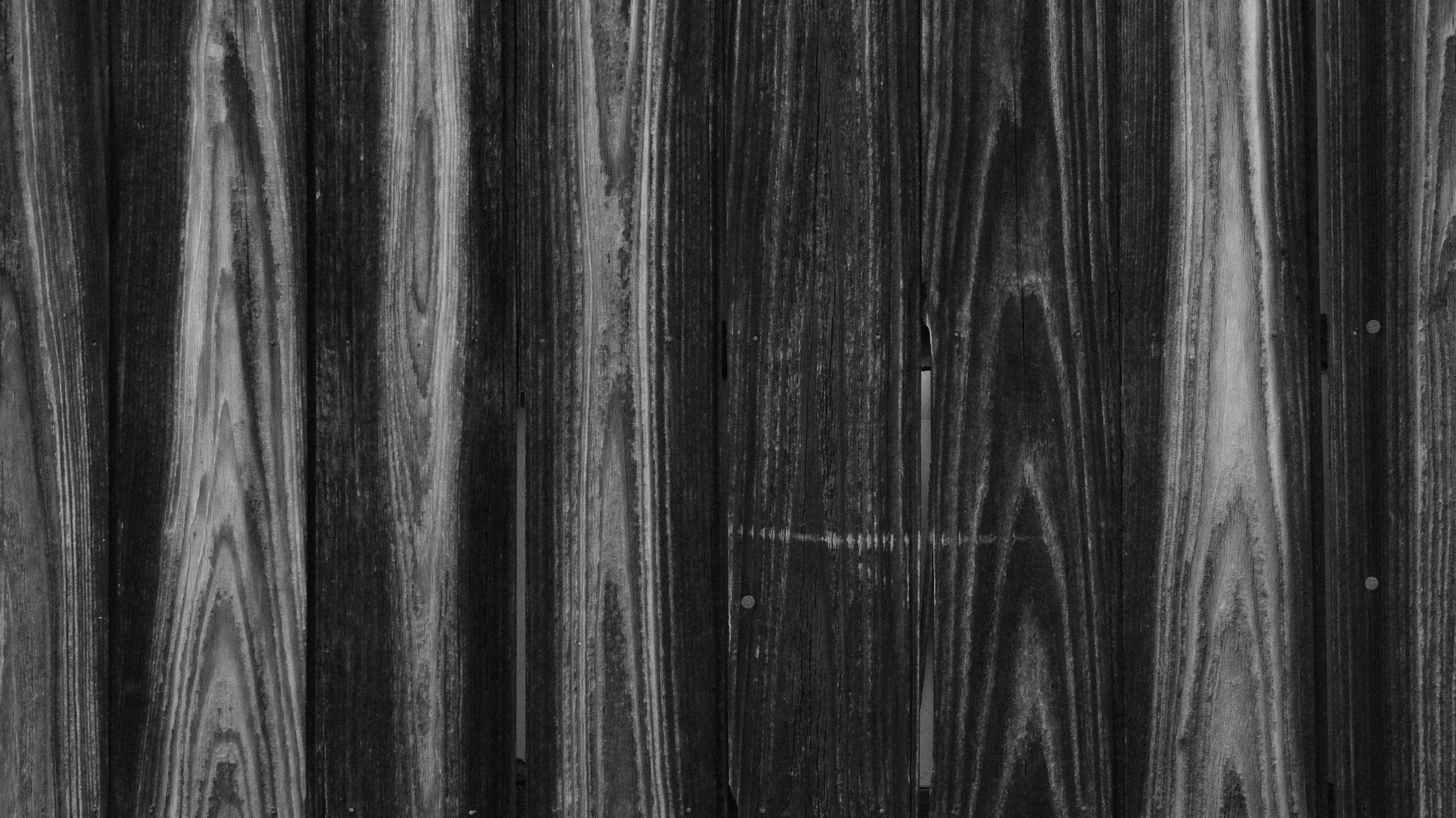 The Art of Patina: How Time Makes Things Beautiful - dans le gris