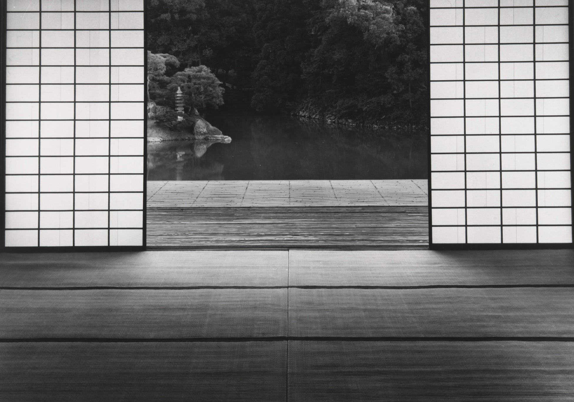 From Buddhist Sand Gardens to Modern Minimalism: The Enduring Influence of  Japanese Zen Design