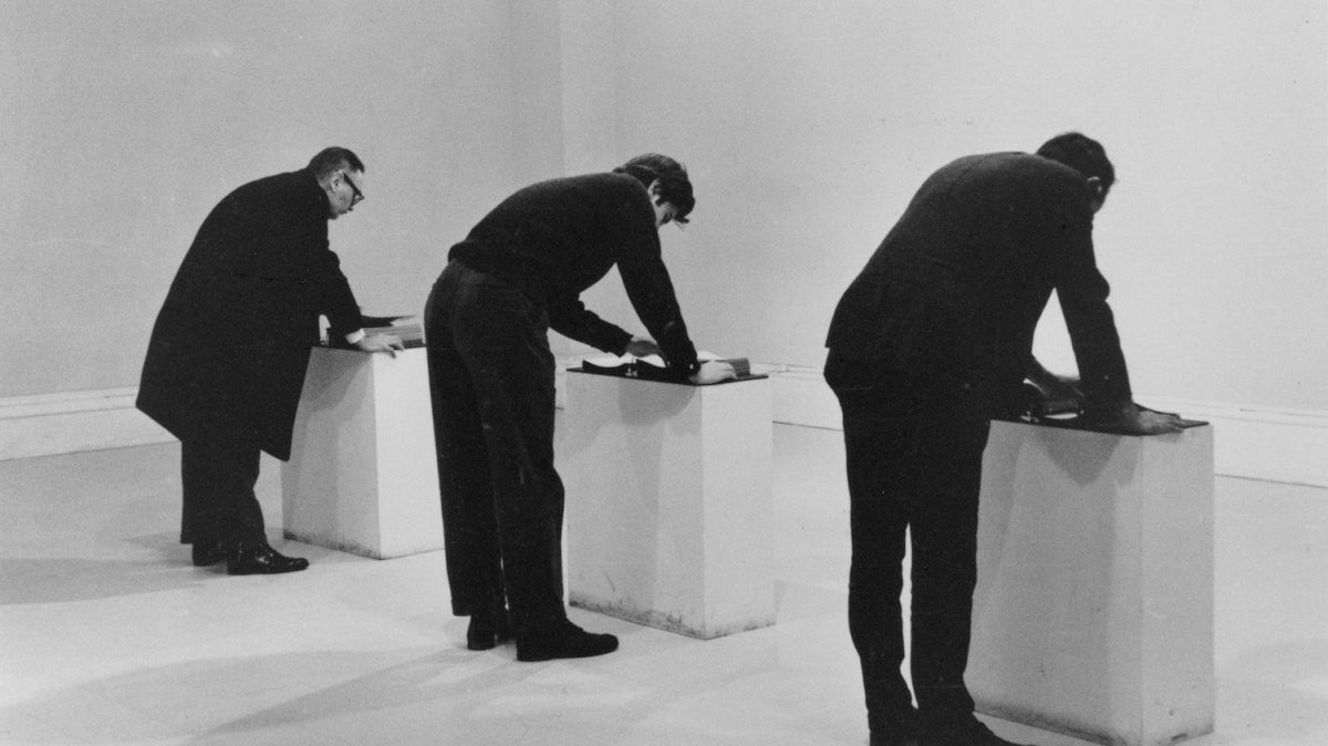 What is Conceptual Art? Art is Not About the Object? - dans le gris