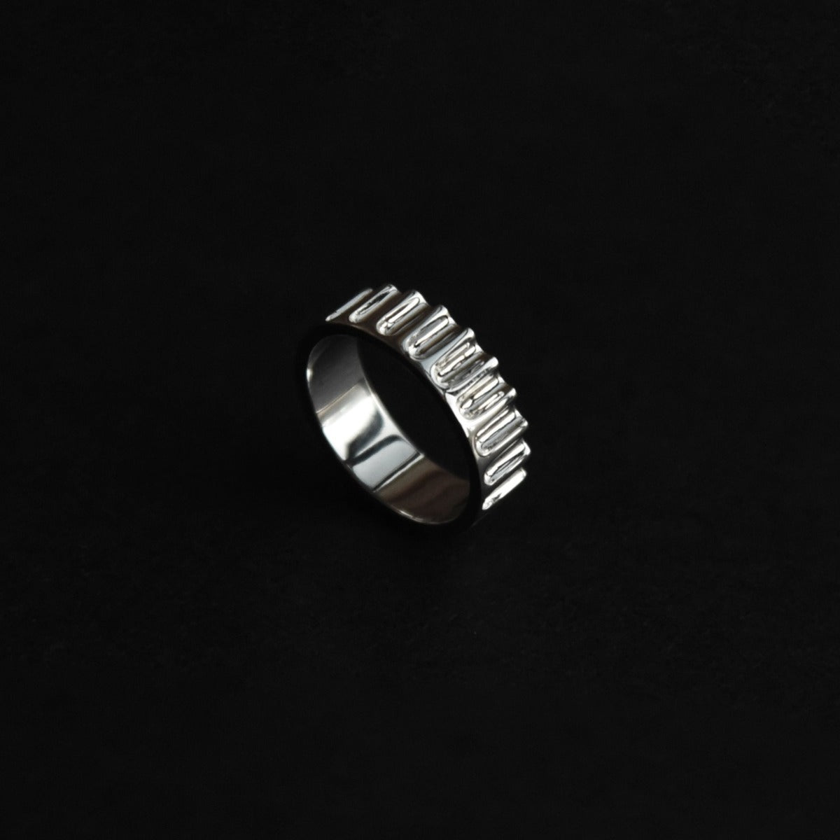 Column Ring - dans le gris
