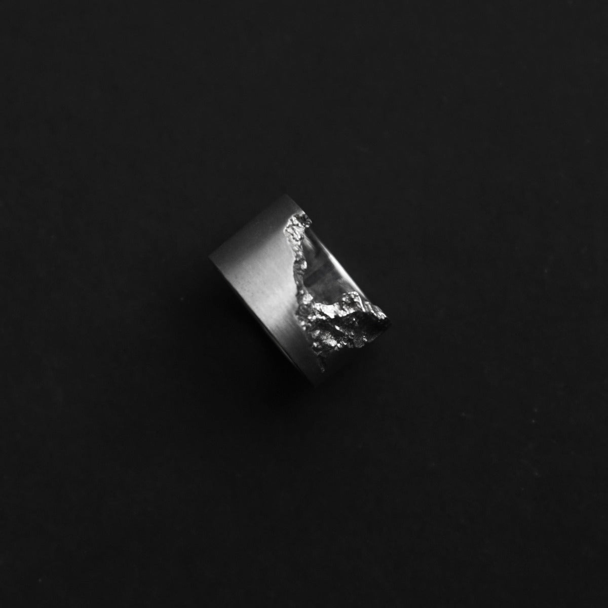 Sculpture Ring - dans le gris