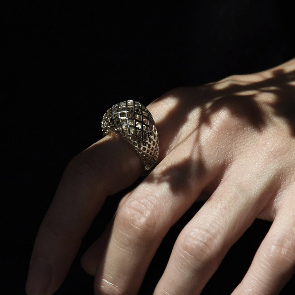 OPENWORK DOME RING - dans le gris
